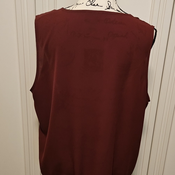LOFT Relaxed Burgundy Blouse Sleeveless - Picture 2 of 4